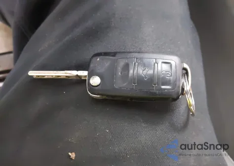 2005 Volkswagen Touareg V6 from USA, damaged, VIN WVGZG77L55D039996